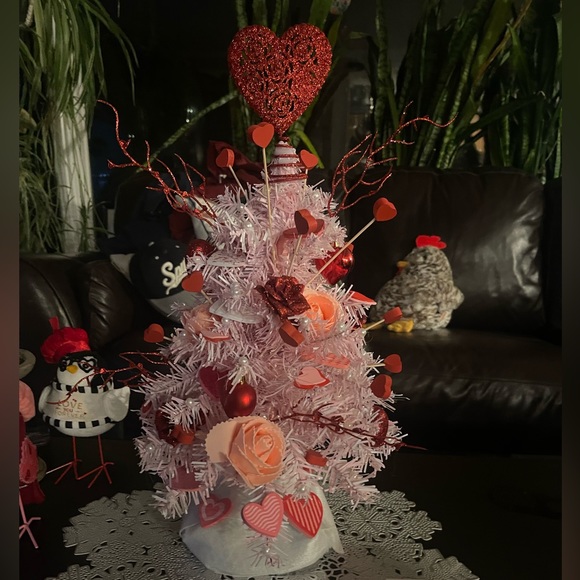 Valentine’s day decor tree homemade - Picture 2 of 6
